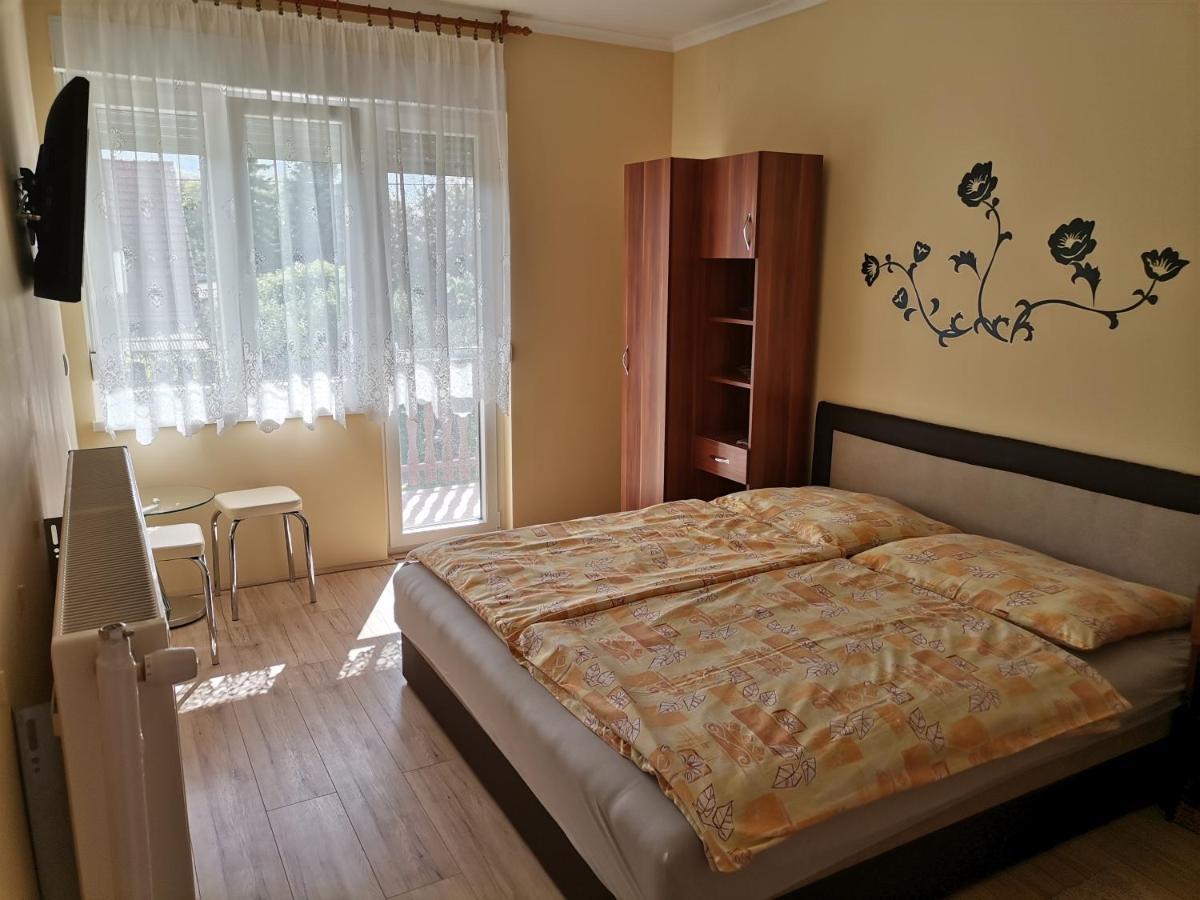 Lea Apartman Harkan Exterior foto