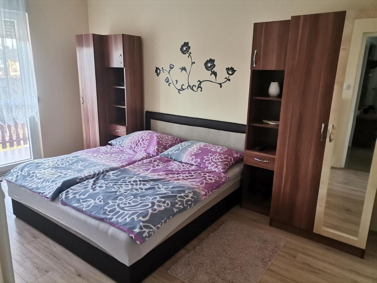Lea Apartman Harkan Exterior foto
