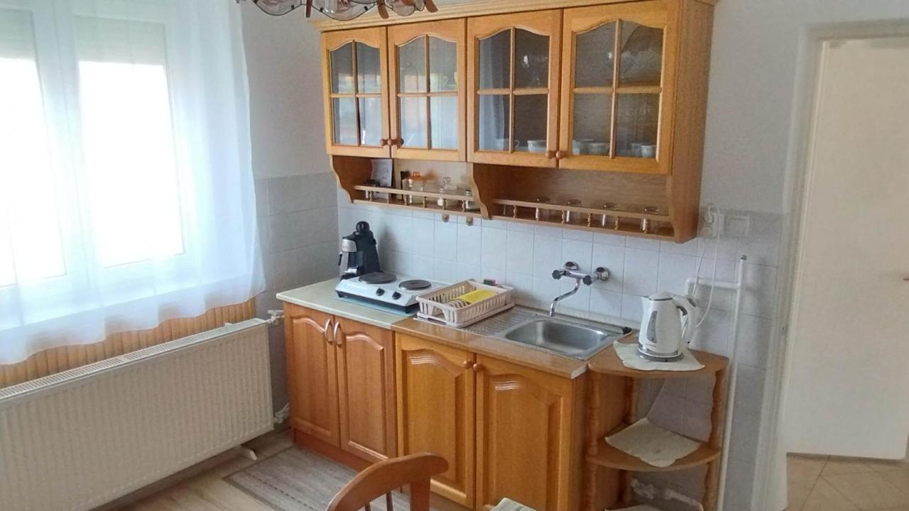 Lea Apartman Harkan Exterior foto